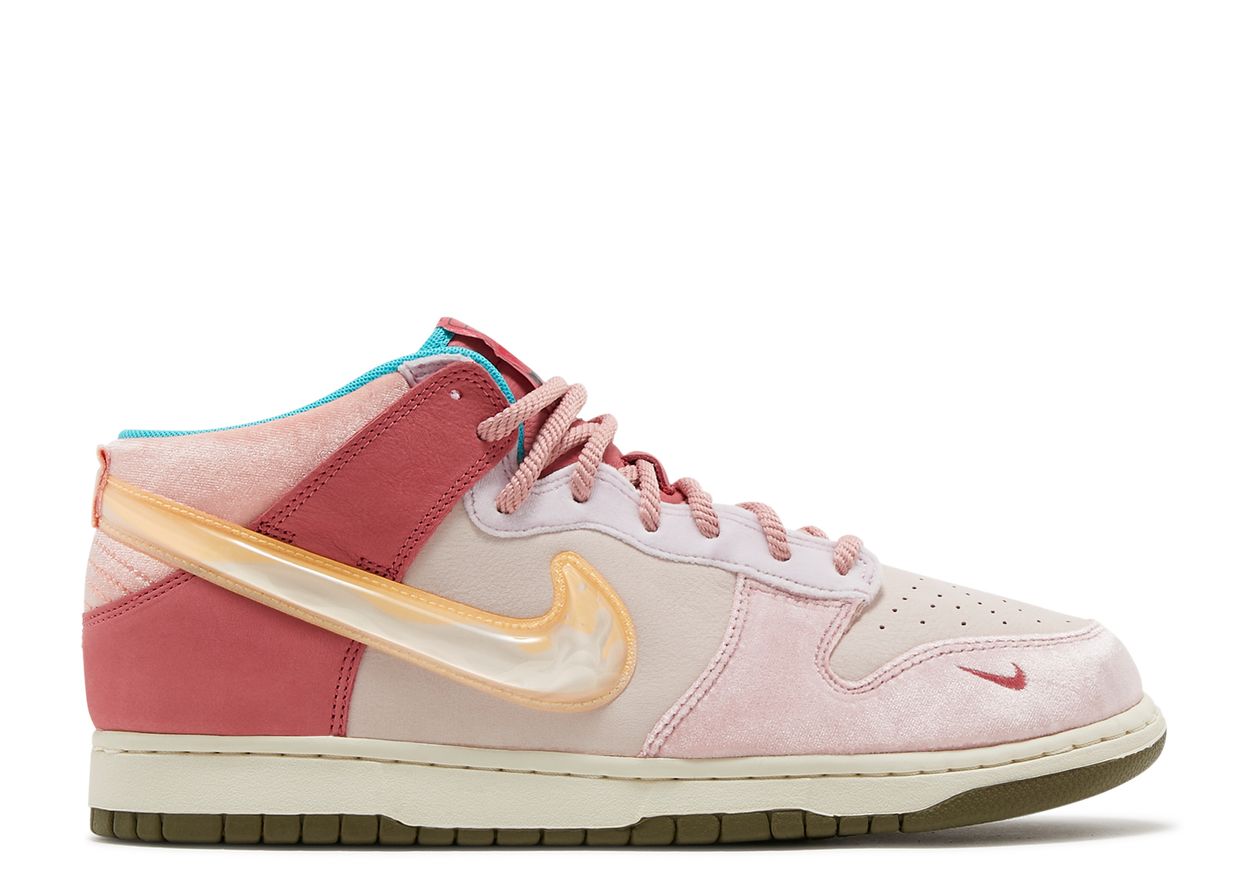 Nike Dunk Mid Social Status Free Lunch Strawberry Milk (PRE-OWNED)