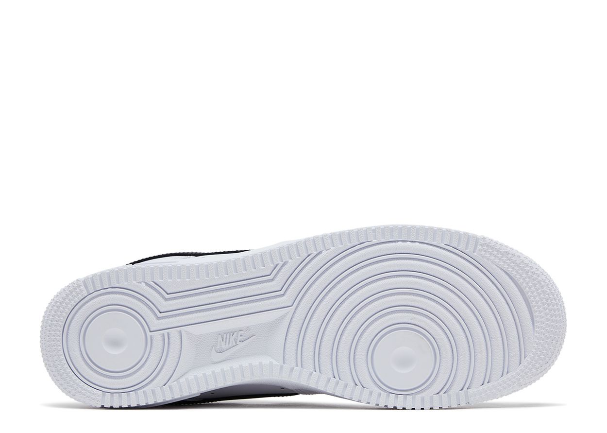 Nike Air Force 1 Low Supreme White Black Box Logo